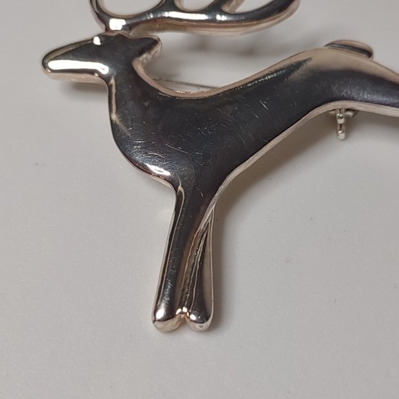 Silver Tone Metal Jumping Reindeer Brooch - Picture 3 of 9